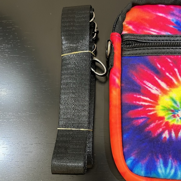 HAUTE SHORE TIE DYE NEOPRENE PHONE ADJUSTABLE CROSSBODY BAG - Picture 8 of 8